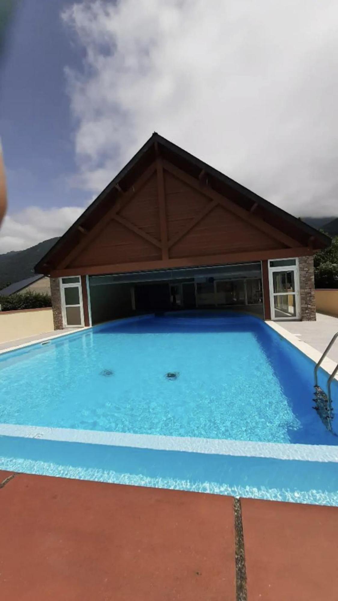 Appart T 3 Bagneres-De-Luchon Vue Montagne - Piscine Mi Juin Buitenkant foto