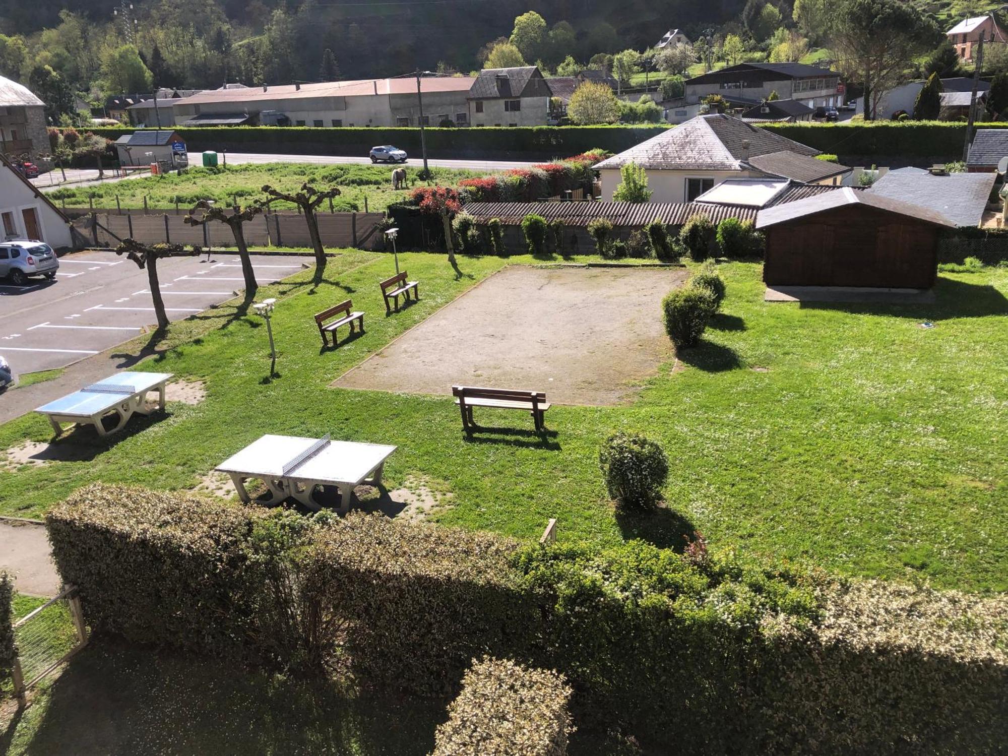Appart T 3 Bagneres-De-Luchon Vue Montagne - Piscine Mi Juin Buitenkant foto